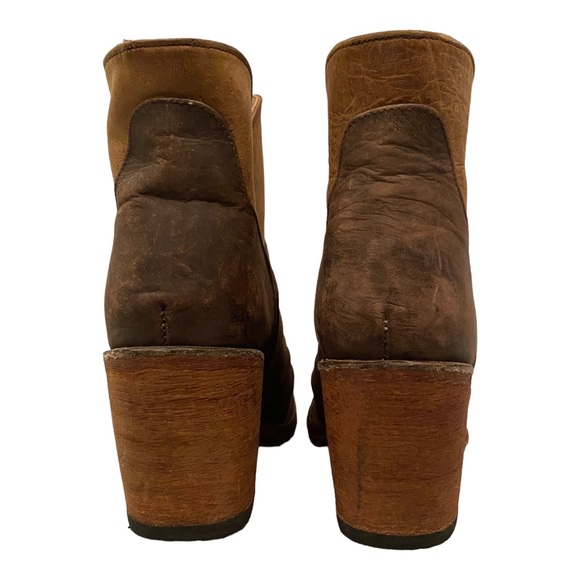 Circle G by Corral distressed boot. Boho style. Free spirit. Leather booties. - Picture 6 of 9